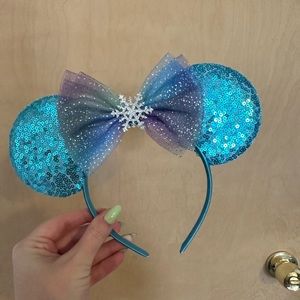 Anna and Elsa Frozen Minnie Mouse Ears